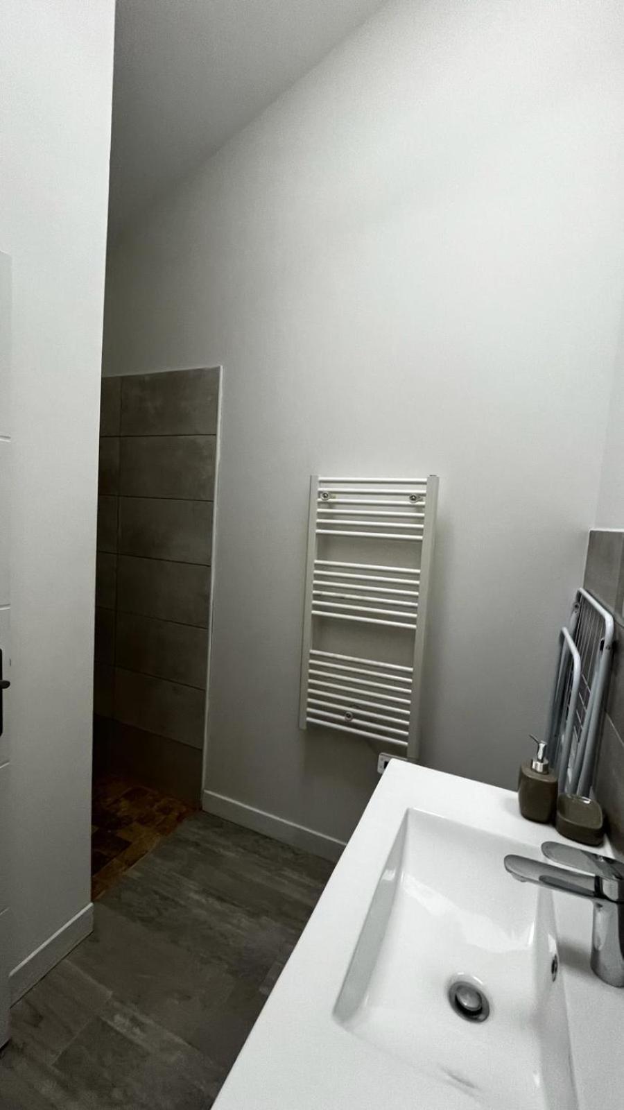 Spacieux T2, Residence Charles Trenet Нарбонна Номер фото